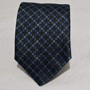 Luigi Borrelli Napoli Italy 100% Silk Necktie Green Blue Puppytooth 3" x 59 1/2